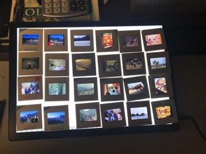 Lote de 900 fotos de diapositivas de película a color vintage de 35 mm en su mayoría personas de los años 70, viajes naturaleza - Imagen 1 de 3