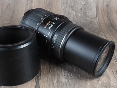 Sigma AF 70-300mm f4-5.6 D APO Macro para Nikon F-mount lente parasol teleobjetivo zoom Foto 1 de 4