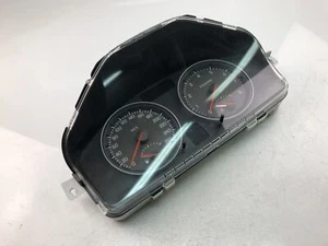 VOLVO V50 MW Instrument Cluster 30710071 2010 17369938 - Picture 1 of 4