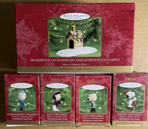 Hallmark 2000 WOODSTOCK ON DOGHOUSE Display Set CHARLIE BROWN LUCY LINUS SNOOPY - Picture 1 of 5