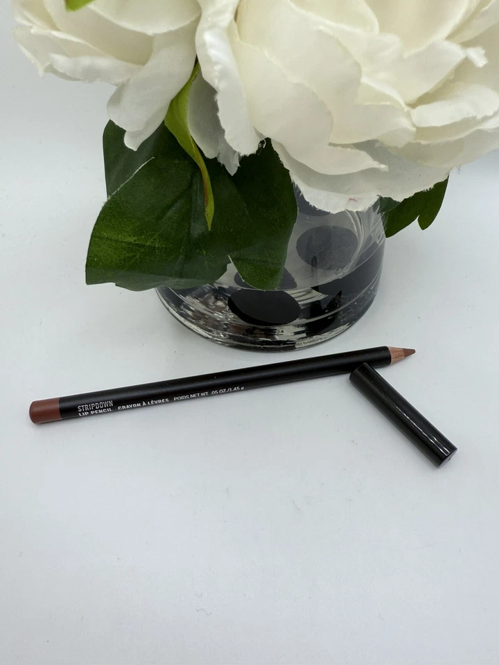 Mac Lip Pencil Lipliner STRIPDOWN - Full Size 1.45 g / 0.05 Oz. - Image 1 of 1