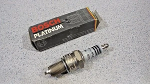 VINTAGE HARLEY DAVIDSON NOS BOSCH PLATIN SPARK PLUG WWR8DP 0292229555 - Picture 1 of 7