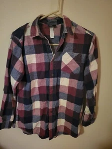 Boy Youth Size 16 18 Flannel Shirt Pink 1 Pocket Button Up Saucatuck L Sleeve 28 - Picture 1 of 24