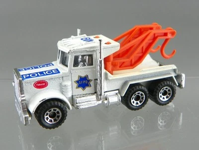 Vintage 1981 Matchbox Diecast 1/80 White Peterbilt SFPD Police Semi Tow Truck VG - Image 1 of 4