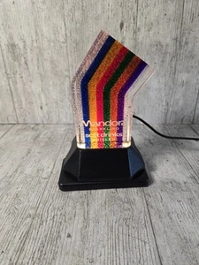 RARE VINTAGE MANDORA SOFT DRINKS BAR BEER LIGHT FONT BAR PUB RAINBOW BREWERIANA - Foto 1 di 8