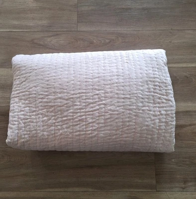 POTTERY BARN TEEN VELVET PICK-STITCH QUILT FULL/QUEEN Light Pink Luxury Bedding - Image 1 of 3