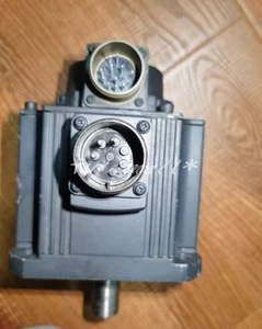 1PCS Used Mitsubishi HC-SFS102 HCSFS102 servo motor - Picture 1 of 1