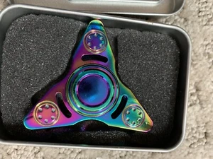 Regenbogen Hand Spinner Handschmeichler Fingerlegierung: Versand aus den USA - Bild 1 von 3