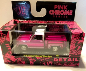 M2 Machines Walmart PINK CHROM 1976 CHEVROLET SILVERADO CHEVY SPORT STEPSIDE - Bild 1 von 3