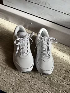 New Balance Cush 411 Walking Athletic Shoes Women's 6.5 Light Gray NWOT - Picture 1 of 7