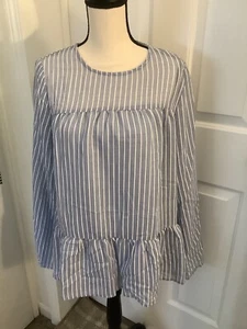 Suzanne Betro Women’s Top Size Blue and White Size Large Brand New - Picture 1 of 6