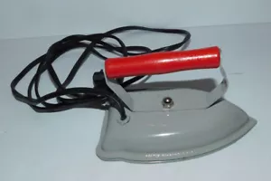VERY NEAT VINTAGE GREY ELECTRIC CHILD'S TOY IRON WITH RED WOODEN HANDLE - Picture 1 of 4