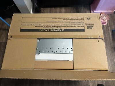  microondas hidromasaje sobre la estufa. Nunca abierto de caja.Modelo wml35011kb Foto 1 de 4