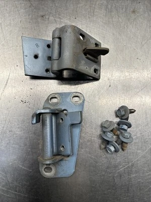 73-89 Chevrolet GMC Truck 89-91 Suburban Right Rear Upper Lower Door Hinge OEM Foto 1 de 4