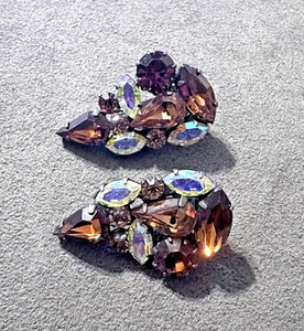 Vintage Root Beer Topaz Cabochon and AB Rhinestone clip on Earrings - Picture 1 of 5