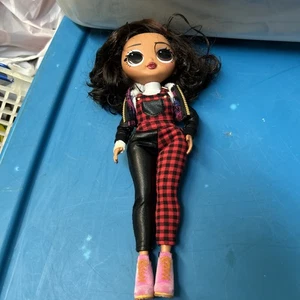 LOL Surprise OMG Doll Winter Chill Camp Cutie With Outfit Shown - Picture 1 of 2