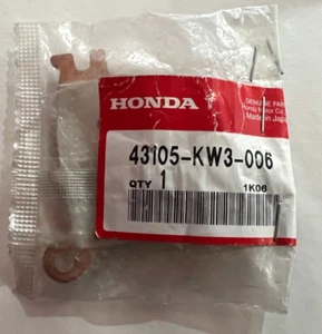 43105-KW3-006 GENUINE NOS REAR BREAK PAD HONDA NX250 - Picture 1 of 1