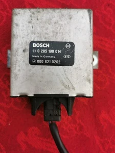 OEM Mercedes Benz W126 560 SEL seatbelt relay 0008210262 - Picture 1 of 2