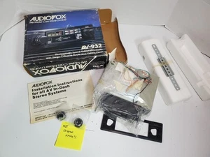 NUEVO - Reproductor de cinta casete radio estéreo AM/FM Audiovox AV932 - perillas no originales - Imagen 1 de 10