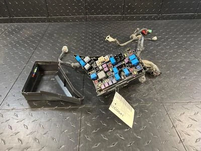 2010 - 2014 Subaru Legacy Engine Fuse Box 2.5L CVT AWD - Image 1 of 4