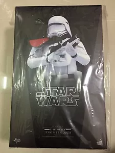 Hot Toys MMS 322 Star Wars Force Awakens First Order Snowtrooper Officer NEW - Picture 1 of 1