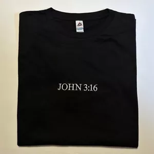Camiseta Bordada Juan 3:16 - Cita Bíblica Jesús Biblia Camisa - Evangelio - Imagen 1 de 4