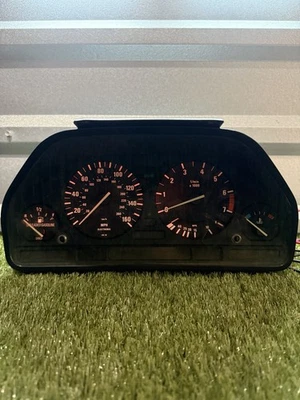 Cuadro de instrumentos BMW E34 540i 1994-1995 motor M60 probado 8359217 Foto 1 de 4