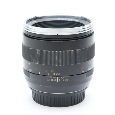 Carl Zeiss Makro-Planar T* 50mm F/2 ZE (for Canon EF mount) #52 - Image 1 of 4