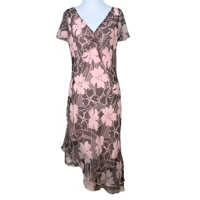 Vestido Fairy Faith Love & Passion 6 Rosa Taupe Floral Asimétrico Flutter Cuello en V Foto 1 de 4