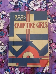 BOOK OF THE CAMP FIRE GIRLS FEB 1947 CRAFTS Girl Scouts FREE SHIPPING - Picture 1 of 10