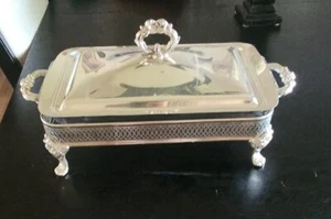Oneida Covered Bake And Serve With Ovenware Glass Liner - Picture 1 of 15