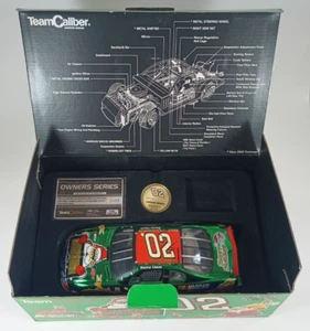 Chevy Monte Carlo Team Caliber Holiday 2002 cromo verde escala 1/24. 1 de 3.120 - Imagen 1 de 24