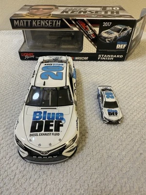 Coche a juego 1/24 2017 Blu Def Likel Kenseth #20 Plus 1/64 Foto 1 de 4