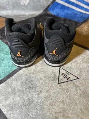 Air Jordan 3 Retro Niño Talla 4C Foto 1 de 4