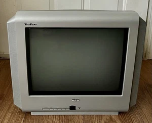 RCA, TruFlat, 14” CRT TV, 14F512T Retro Gaming TV - Picture 1 of 9