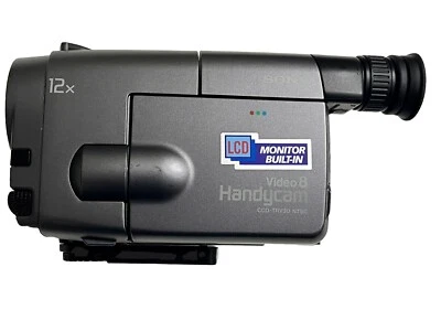 Sony Handycam CCD-TRV30 Hi-8 Camcorder W Flip Out Screen Nightshot Untested - Image 1 of 4