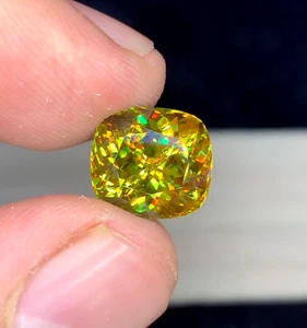 3.70 Ct Natural Full Fire Sphene Titanite Cushion Cut Gemstone For Jewellery - Picture 1 of 6