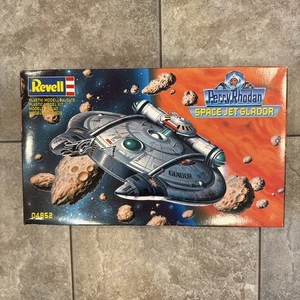Vintage Revell 04852 Perry Rhodan Space Jet Glador - New Open Box COMPLETE! - Picture 1 of 9