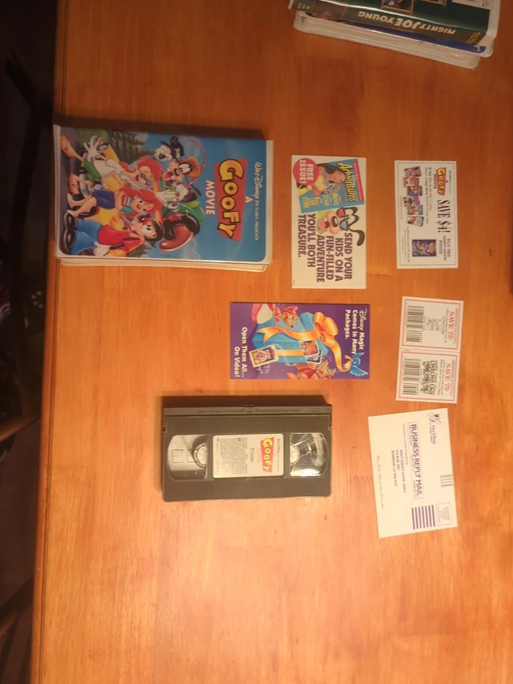 A Goofy Movie With All Original Insides Perfect Condition. VHS Tape — 第 1/1 张图片
