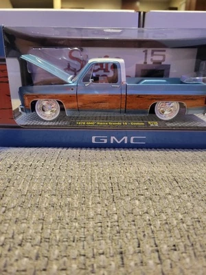 MÁQUINAS M2 ESCALA 1:24, 1976 GMC SIERRA GRANDE 15 CUSTOM, R136 25-10 Foto 1 de 4