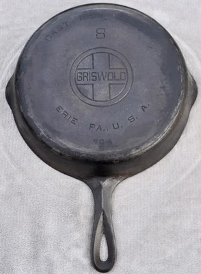 Vintage Griswold 8 Cast Iron Skillet 704, Large Logo - Image 1 of 2