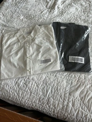 Par de camisas Joan Rivers QVC nuevas en paquete para mujer con botones delanteros blancas negras S Foto 1 de 4