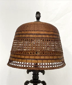 Antico paralume lampada vimini vintage arti e mestieri MCM boho cupola tessuto rattan 13"w 10"h - Foto 1 di 24