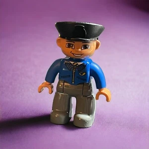 Duplo minifigure -Bus Driver with uniform- combined shipping (FIG56) - Picture 1 of 2