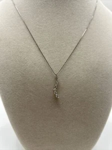 10K White Gold 1/4CT TW Diamond Pendant Necklace 22" - Picture 1 of 8