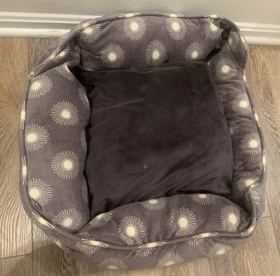 Cama suave para mascotas, calmante, mascotas pequeñas y medianas Foto 1 de 4