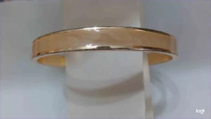 Vintage Beige Enamel Gold Tone Bangle Bracelet - Picture 1 of 3