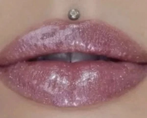 Jeffree Star Cosmetics The Lip Gloss Wizards Glass Pink Purple Shimmer New - Picture 1 of 8