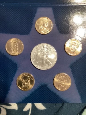 2008 US Mint Uncirculated Dollar Coin Set - Image 1 of 4