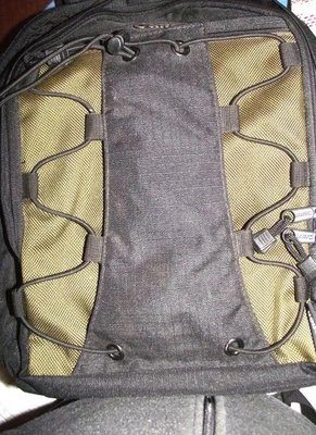 CANON CAMERA BACKPACK MODEL 200EG WITH DEVIDERS, MINT - Image 1 of 4